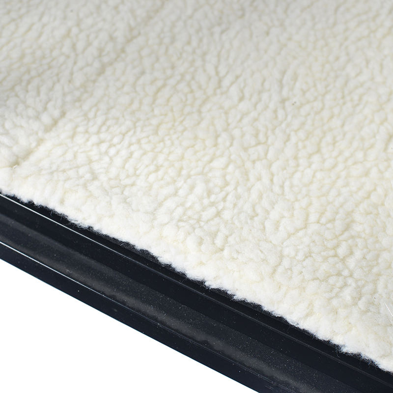 Meubelstijl grote houten hondenkooi met wielen en kussen Meubelstijl grote houten hondenkooi met wielen en kussen