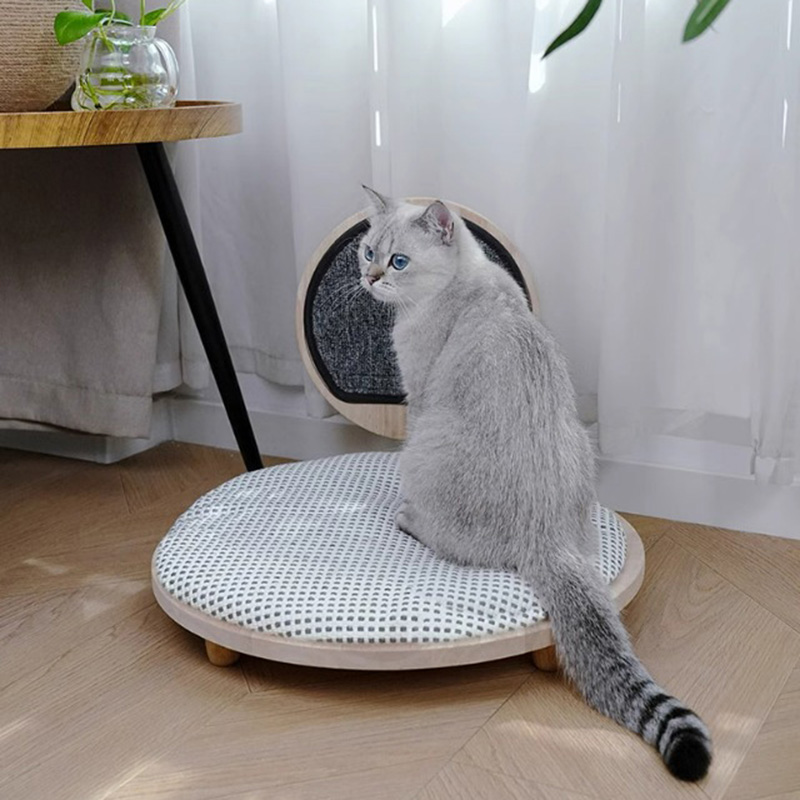 Vast hout gezellig kattenbed nest met krabbord Vast hout gezellig kattenbed nest met krabbord